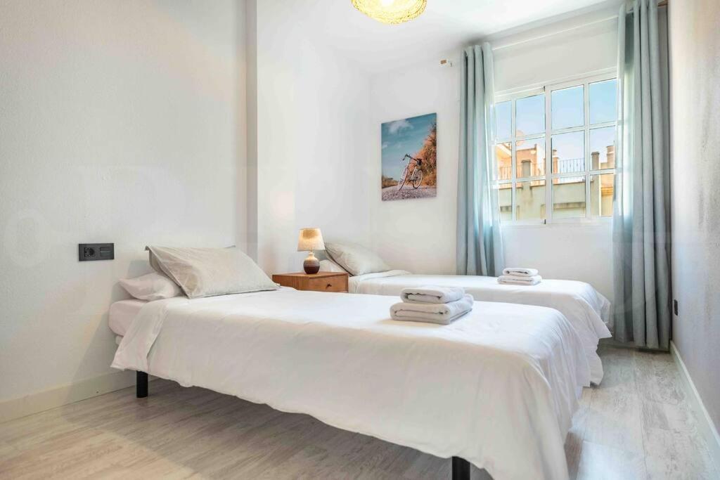 Spacious & Authentic Apartment By Rems Malaga Ngoại thất bức ảnh