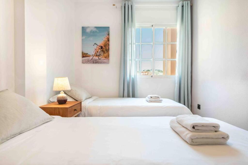 Spacious & Authentic Apartment By Rems Malaga Ngoại thất bức ảnh